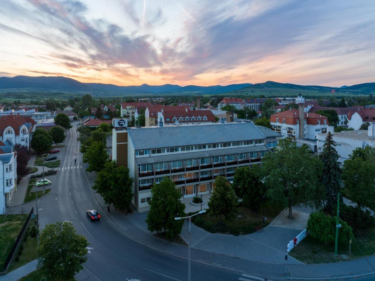 Hotel Bodrog Wellness & Elix Spa Sárospatak Extérieur photo